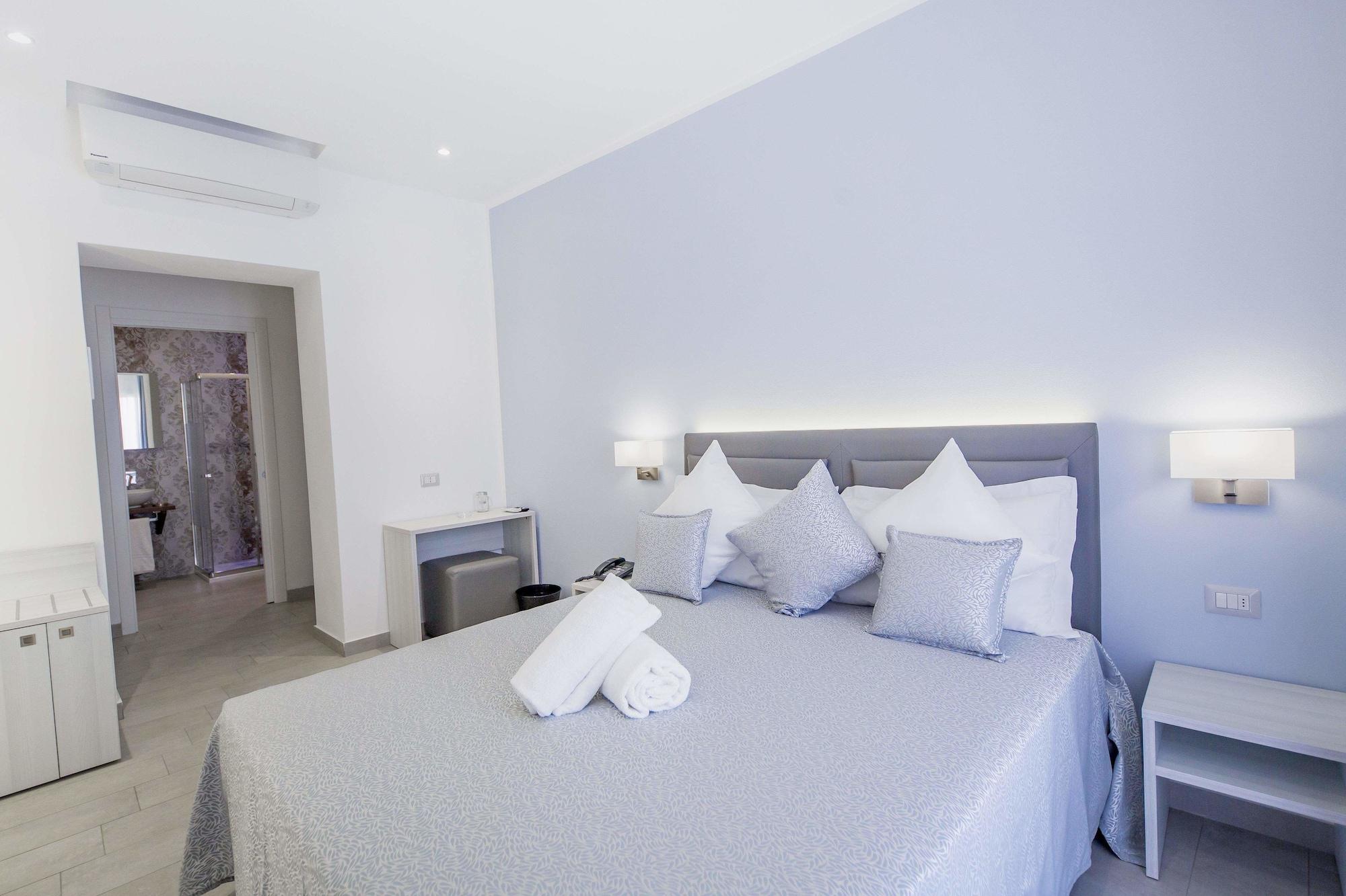 Ossuna Bay Hotel Boutique 체팔루 외부 사진