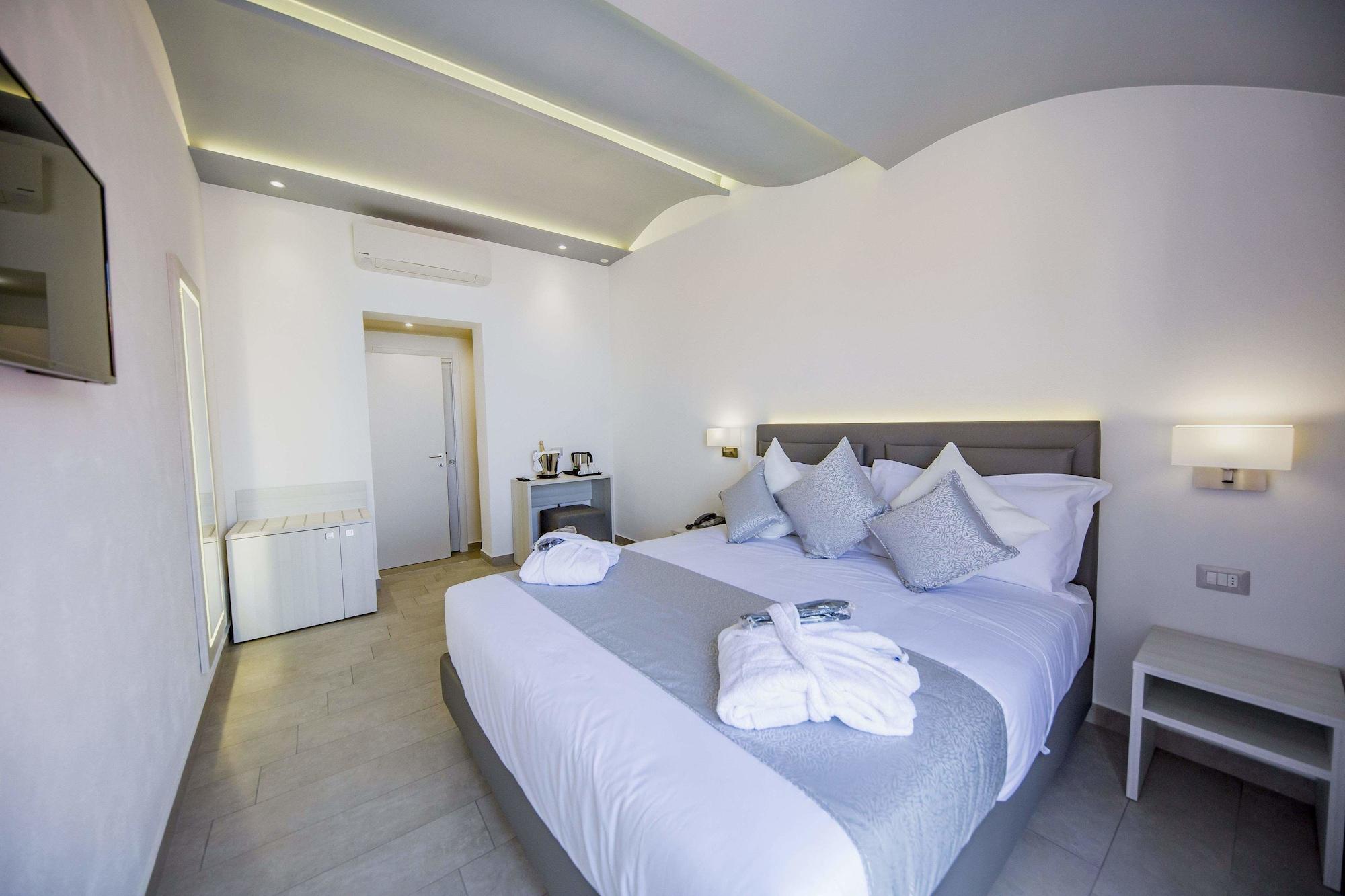 Ossuna Bay Hotel Boutique 체팔루 외부 사진
